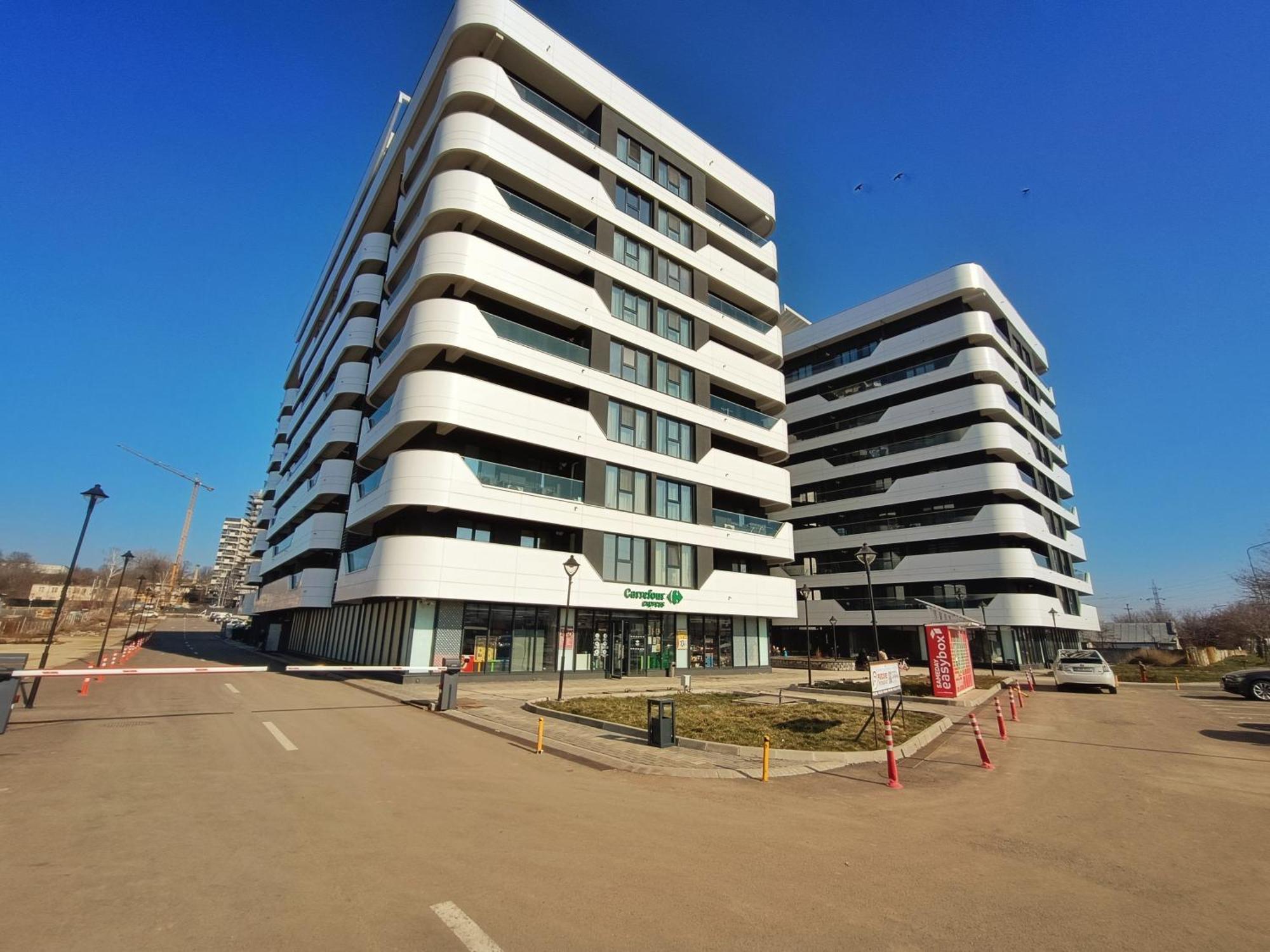 Super Apartments Near Airport With Shop & Free Parking Iasi Exterior foto