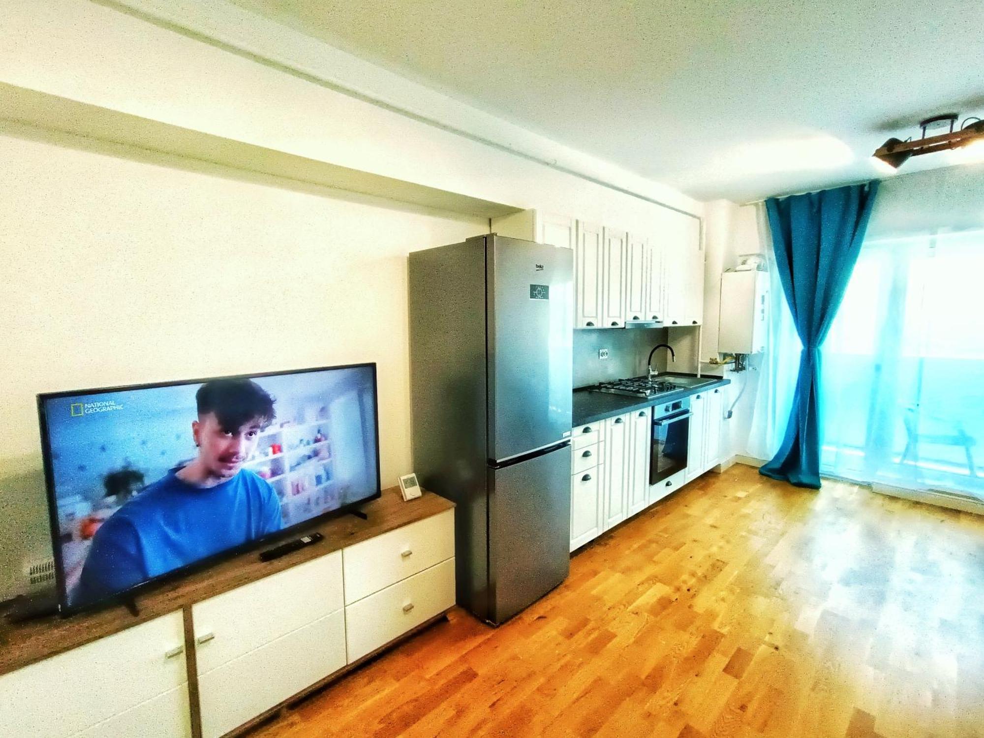 Super Apartments Near Airport With Shop & Free Parking Iasi Exterior foto