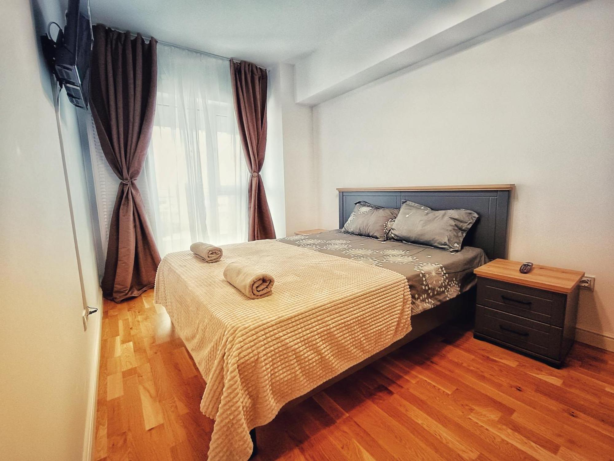 Super Apartments Near Airport With Shop & Free Parking Iasi Exterior foto